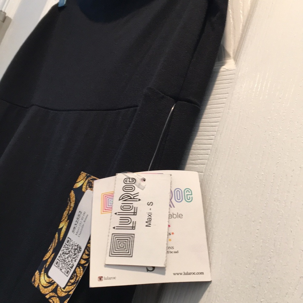 NWT LulaRoe black small maxi